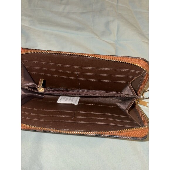 Cherry Print Brown Inspired Wristlet Wallet Nwot Fruit Fashion Purse - Picture 6 of 8